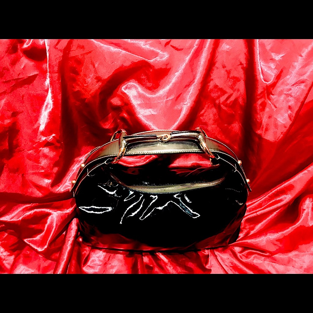 Gucci bag. Use one’s,practical new